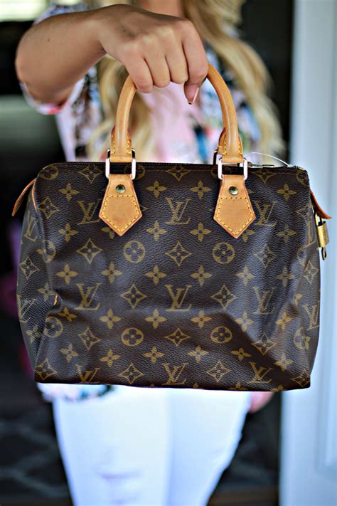 lv speedy 25 size.